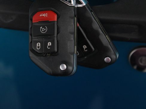 Used 2020 Jeep Wrangler Unlimited Sport S AWD/4WD image 19