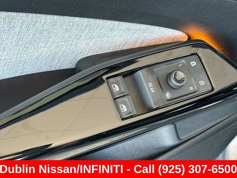 Used 2023 Volkswagen ID.4 Pro RWD image 13