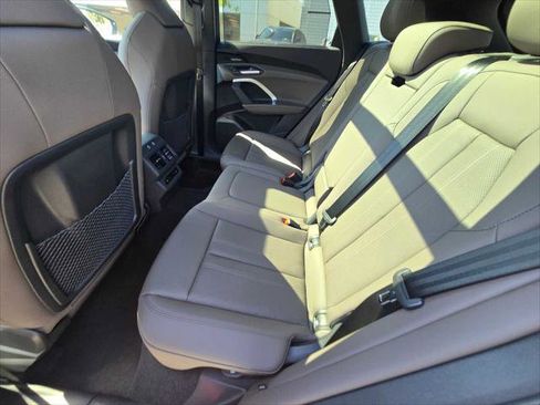 New 2025 Audi Q5 Prestige image 21