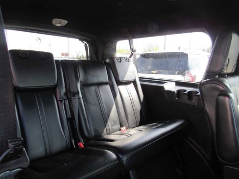 Used 2015 Lincoln Navigator L 4WD image 24