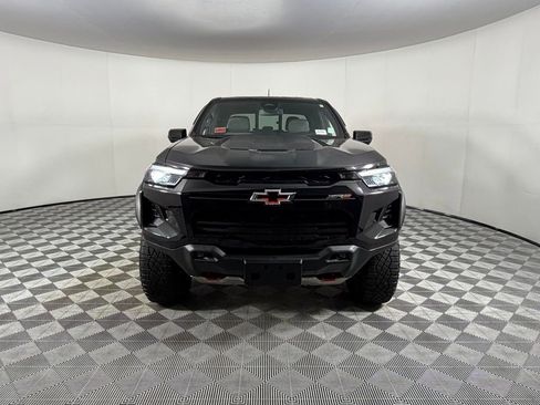 Used 2023 Chevrolet Colorado ZR2 w/ ZR2 Convenience Package III image 10