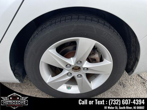 Used 2013 Hyundai Elantra GLS w/ Preferred Pkg FWD image 24