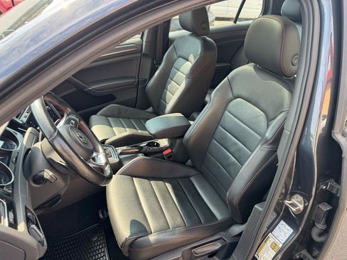 Used 2021 Volkswagen GTI SE FWD image 12