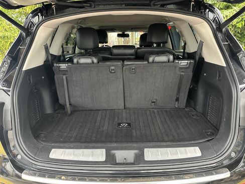 Used 2014 INFINITI QX60 AWD w/ Cargo Package image 7