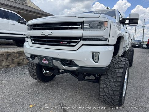 Used 2017 Chevrolet Silverado 1500 LTZ Z71 w/ LTZ Plus Package AWD/4WD image 5