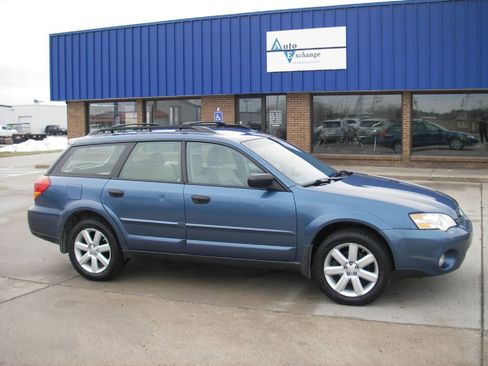 Used 2007 Subaru Outback 2.5i image 3