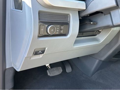 New 2026 Ford F250 XLT image 32