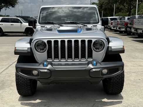Used 2023 Jeep Wrangler Unlimited Rubicon 4xe w/ Cold Weather Group AWD/4WD image 11