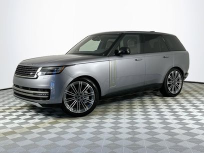 New 2025 Land Rover Range Rover SE