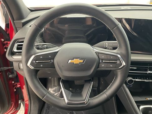 New 2026 Chevrolet Traverse LT w/ Driver Confidence Package AWD/4WD image 11