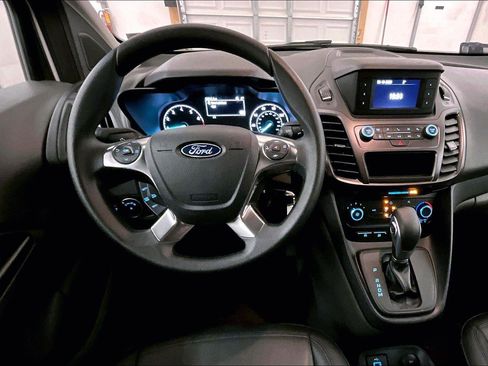 Used 2023 Ford Transit Connect XL image 5