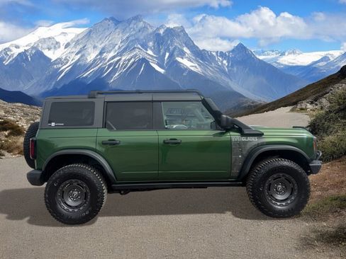 Used 2024 Ford Bronco Everglades image 6