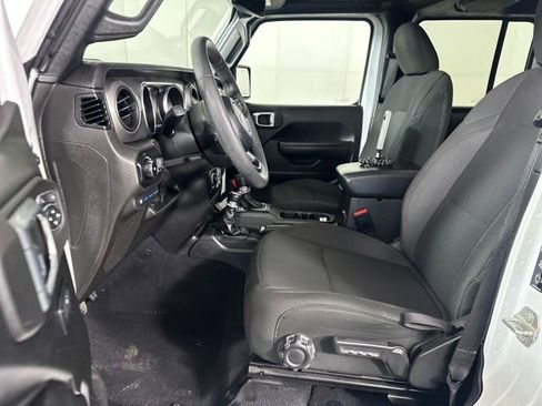 Used 2023 Jeep Wrangler Unlimited w/ 8.4" Radio Group image 11