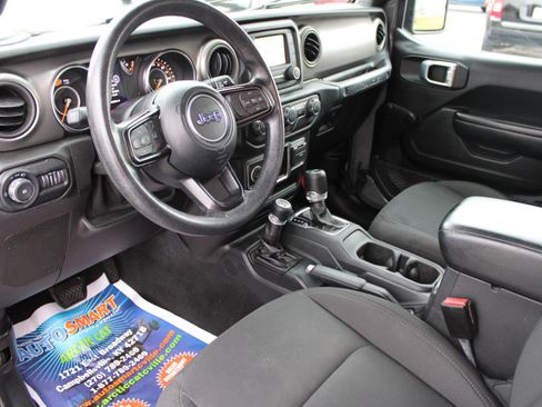 Used 2021 Jeep Wrangler Unlimited Sport image 14