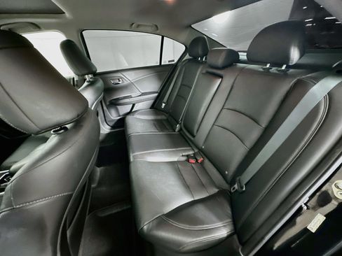 Used 2014 Honda Accord Touring image 28