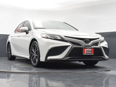 Used 2024 Toyota Camry SE FWD image 29