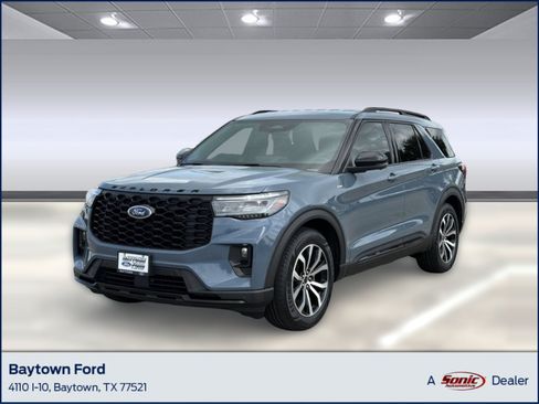 Certified 2025 Ford Explorer ST-Line RWD image 1