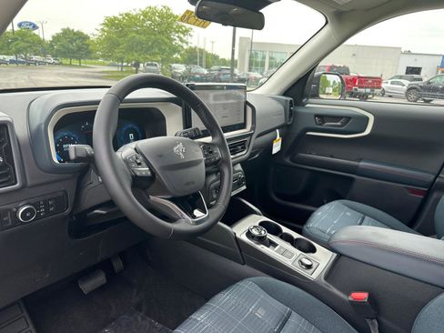 New 2025 Ford Bronco Sport Heritage w/ Convenience Package image 9