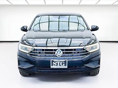 Used 2020 Volkswagen Jetta SEL image 2