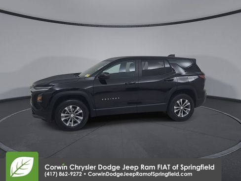 Used 2026 Chevrolet Equinox LT FWD image 8