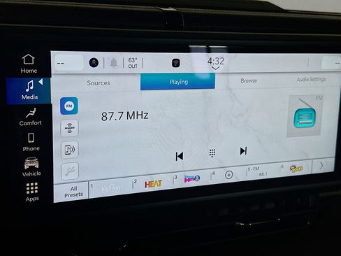 Used 2024 Jeep Wrangler Willys image 19