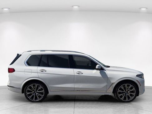 Used 2021 BMW X7 xDrive40i w/ Premium Package 2 AWD/4WD image 3