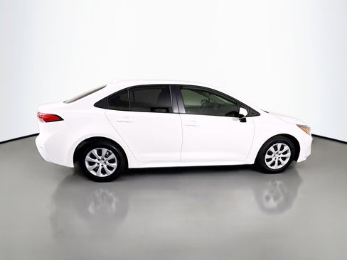 Used 2024 Toyota Corolla LE image 11