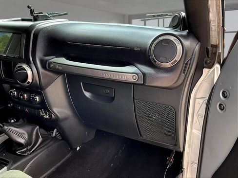 Used 2011 Jeep Wrangler Sport AWD/4WD image 17