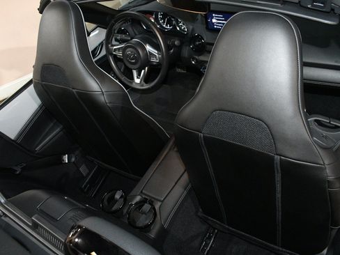Used 2025 MAZDA MX-5 Miata Club w/ Brembo/BBS Recaro Package RWD image 16