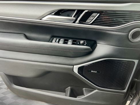 New 2026 Jeep Grand Wagoneer L Limited w/ Premium Group II image 20