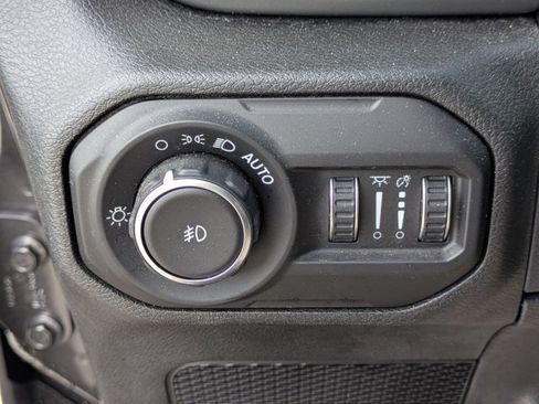 Used 2021 Jeep Wrangler Unlimited Sport AWD/4WD image 12