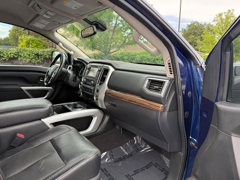 Used 2017 Nissan Titan SL w/ Off-Road Package AWD/4WD image 29