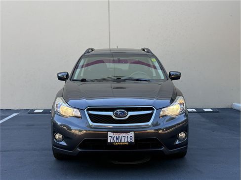 Used 2015 Subaru Crosstrek 2.0i Premium w/ Moonroof Package AWD/4WD image 2