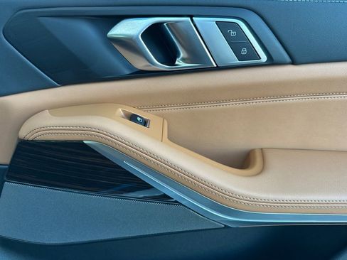 New 2026 BMW X5 xDrive40i w/ Premium Package image 19