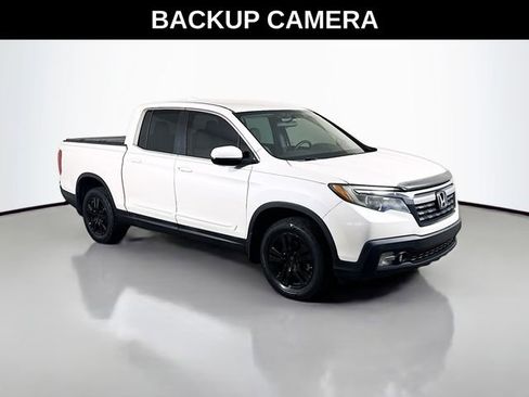Used 2017 Honda Ridgeline RTS image 2