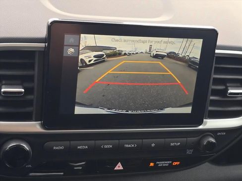 New 2026 Hyundai Venue SE image 14