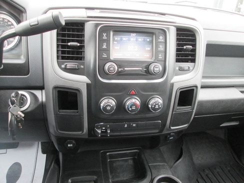 Used 2018 RAM 2500 Tradesman w/ Power & Remote Entry Group AWD/4WD image 14