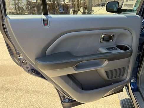 Used 2004 Honda Pilot EX image 18