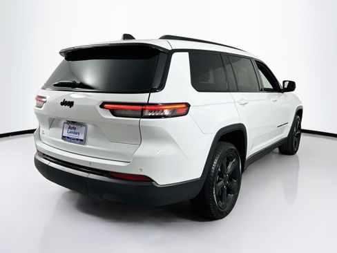 Used 2023 Jeep Grand Cherokee L Laredo RWD image 5