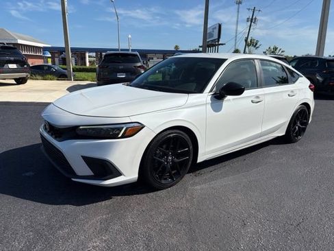 Used 2024 Honda Civic Sport image 3
