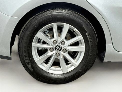 Used 2026 Toyota Camry LE FWD image 32