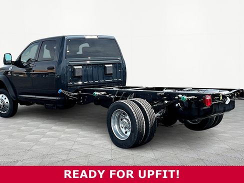New 2026 RAM 5500 Tradesman w/ Chrome Appearance Group AWD/4WD image 4