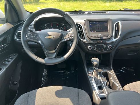 Certified 2024 Chevrolet Equinox LT AWD/4WD image 13