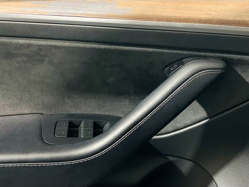 Used 2023 Tesla Model 3 Standard Range RWD image 14