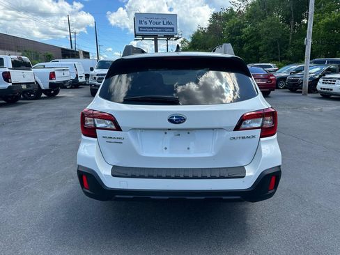 Used 2019 Subaru Outback 2.5i Premium AWD/4WD image 6