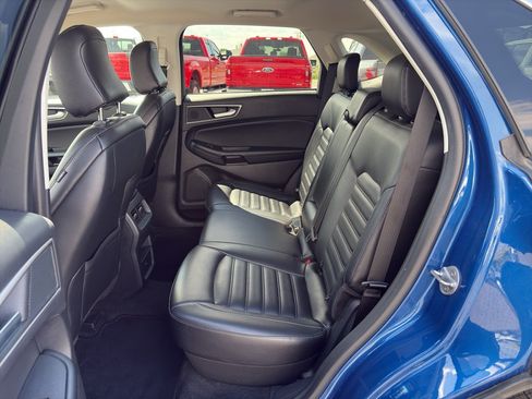 Used 2024 Ford Edge SEL AWD/4WD image 17