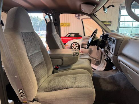 Used 2001 Ford F250 2WD Crew Cab Super Duty image 23