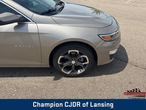 Used 2022 Chevrolet Malibu LT FWD image 34