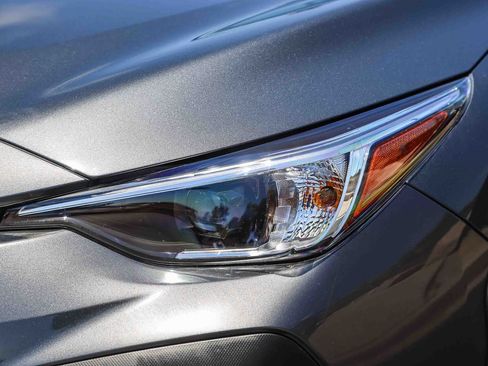 Used 2024 Subaru Crosstrek 2.0i Premium AWD/4WD image 10