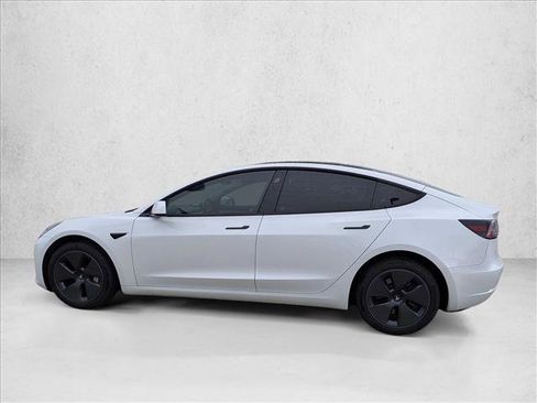 Used 2023 Tesla Model 3 Standard Range RWD image 9